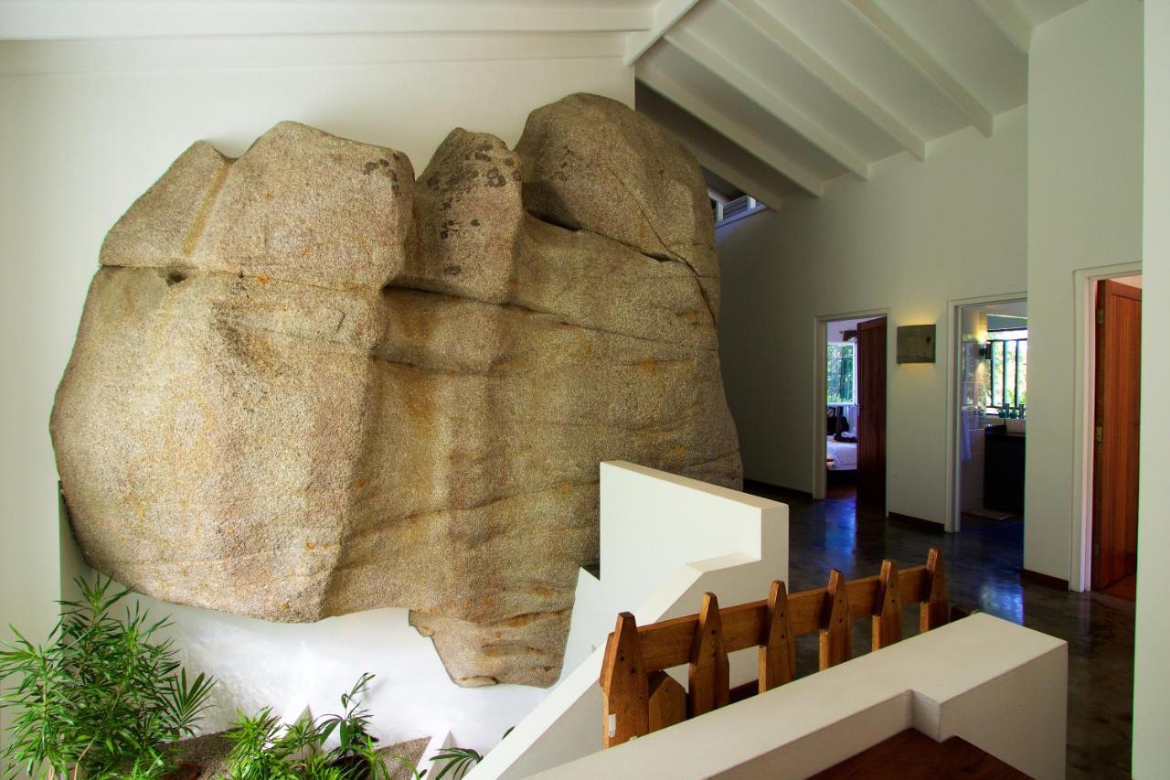 Hillcrest Villas Glacis  Bagian luar foto